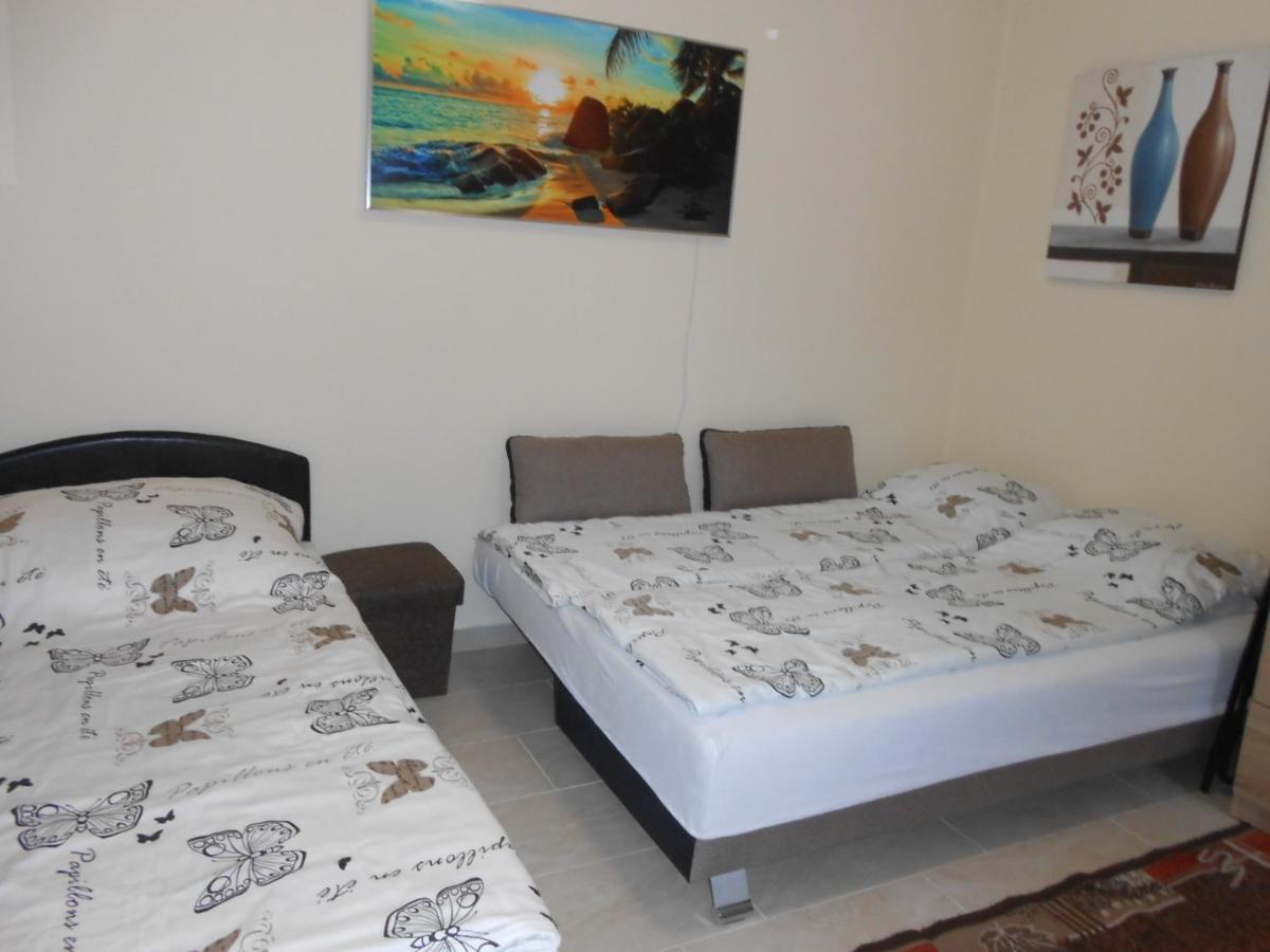 Zsoka Apartman Hajduszoboszlo Exterior photo